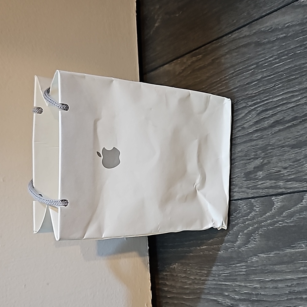 Apple gift bag